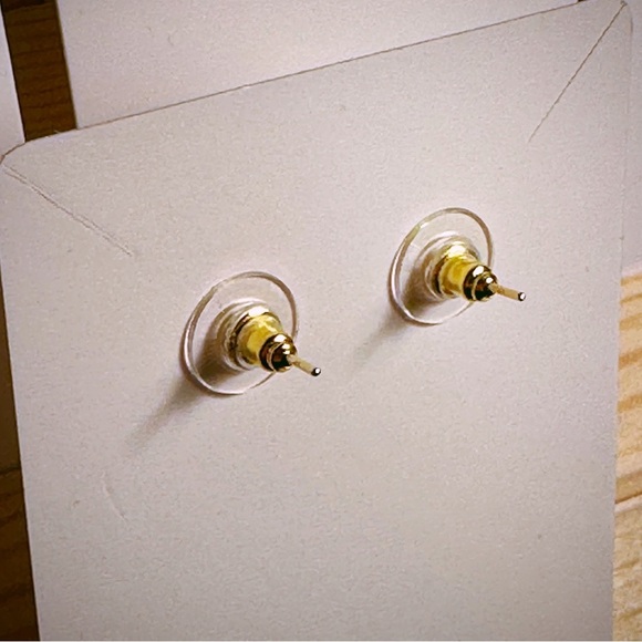 NEW Designer Celeb Inspired Yellow Gold-Plated CZ Leaf Vine Chandelier Earrings - Picture 2 of 16